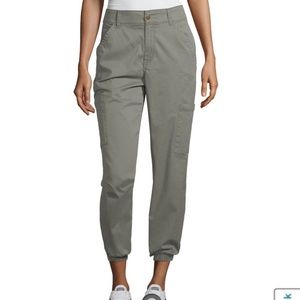 Green light utility jogger pants